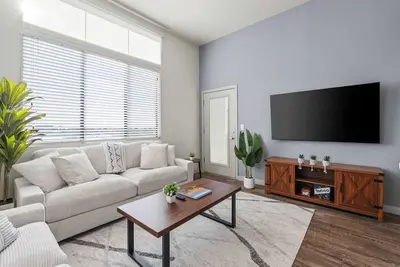 Image de 3br Tempe Gem | Pool, King Beds, Gym, Asu Nearby