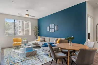 Image de Tempe`s Finest | King Beds, Pool & Prime Location!