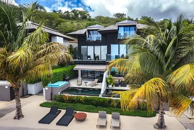 Image de Private Oceanfront Haven in Antigua with Resort-Style Luxury! Private Pool!