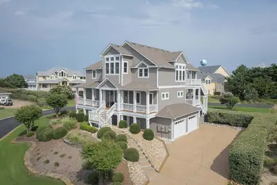 Image de 1822 - Our Happy Place By The Sea, Corolla Retreat | Saltwater Pool & Arcade Game