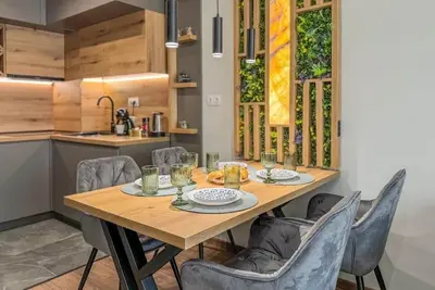 Image de Six StarS 1br Modern Apartment 6 mins to Centre