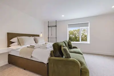 Image de The Maycliffe - Spacious Studio near Harbour