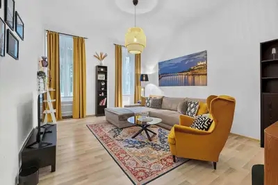 Image de Colorful Design Apartment - Central Ba