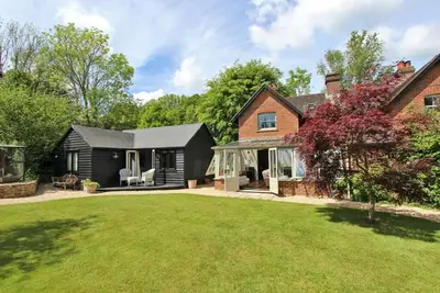 Image de Railway Junction Cottage And The Cabin