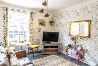 Image de #03 The Hawthornes. Sleeps 6|Nec 7mins|8 mins