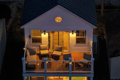 Image de Lake Access Cottage | Hot Tub, Dog-Friendly, Swim / Fish, Sunset & Lake Views