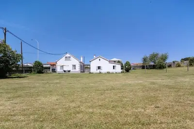 Image de Country House on the Galician Coast – Garden, Peace & Quiet, and Beaches Near Cobas (Ferrol)