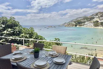 Image de Appartement climatisé avec accès plage et terrasse à Roses