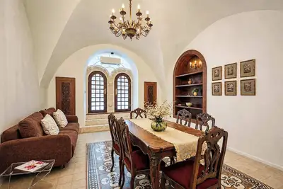 Image de Authentic Jerusalem House 4 Bedrooms By Isrentals