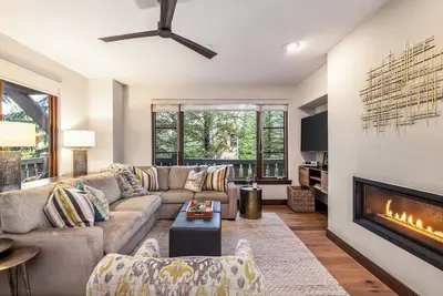 Image de Remodeled 2 Bedroom Condo  Pinecone In Arrowhead Close To Lift