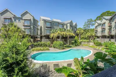 Image de Cozy Condo with River views