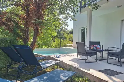 Image de 3 Chambres 6 couchages - Piscine privée - Casa Istriana Romano