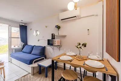 Image de Studio coin cabine 4 personnes avec terrasse et parking