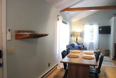 Image de Clairmonte Cottage-Steps to Honeoye Lake/Hot Tub/Firepit/Dog &Kid Friendly/Kayak