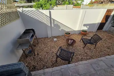 Image de Walking distance to the sea! Perfect location in Mossel Bay Point.
