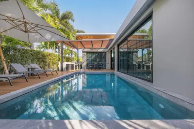 Baan Bua Estate by Tropiclook