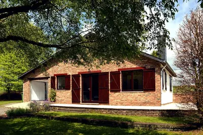 Image de Bungalow cosy avec grand jardin clos