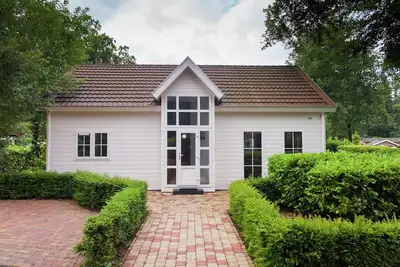 Image de Chalet meublé soigné avec lave-vaisselle