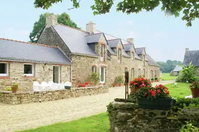 Image de Maison de vacances spacieuse avec mare clôturée à Assérac