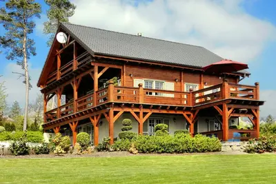 Chalet א Septon avec sauna et bain א remous