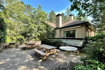 Image de Villa confortable au milieu des bois à Doornspijk