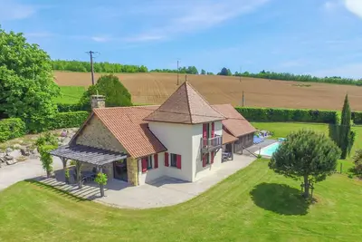 Maison en France avec piscine chauffée