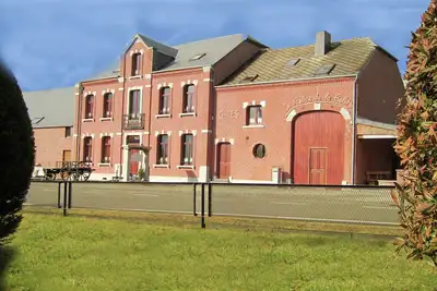 Image de Ravissante maison de vacances à Cul-des-Sarts avec barbecue