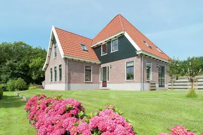 Image de Maison près de la côte avec sauna