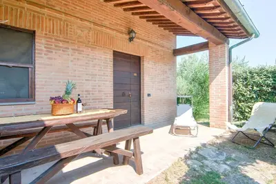 Image de Ferme confortable avec piscine à Castiglione del Lago