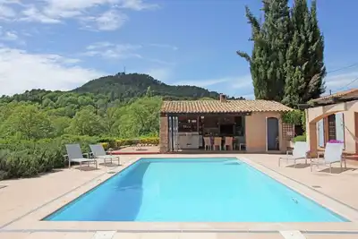 Image de Luxueuse maison de vacances avec piscine privée