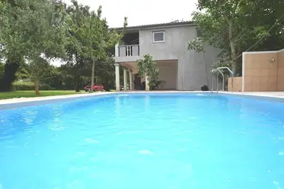 Image de Maison de Vacances à Banjole proche Plage