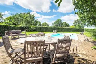 Image de Maison de vacances avec piscine et pool house