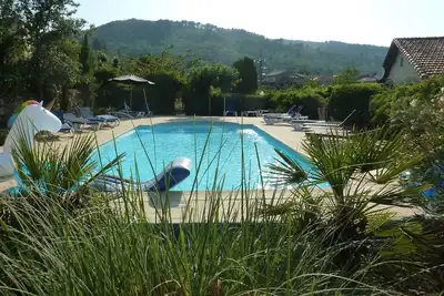 Image de Courry Gem : Piscine et charme