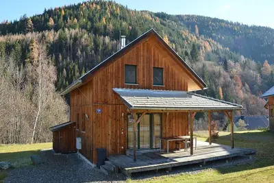 Image de Chalet chaleureux avec terrasse