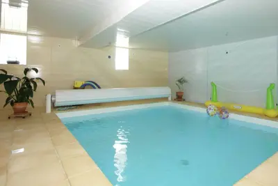Image de Maison de vacances paisible avec piscine chauffée
