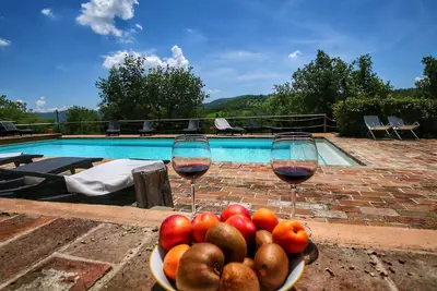Image de Maison de campagne de luxe avec piscine à Umbertide