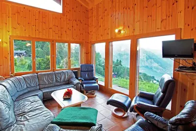 Image de Le Chalet Alpina offre de superbes vues.
