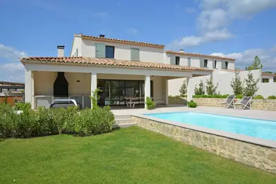 Villa de luxe avec piscine privée à Malaucène