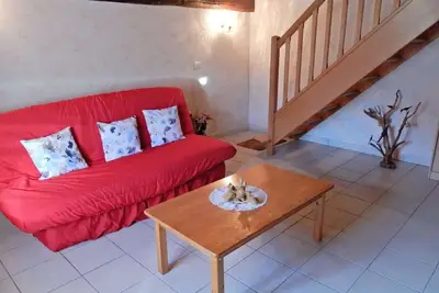 Image de Maison de vacances spacieuse près de la forêt