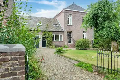 Image de Manoir limbourgeois avec spa près de Forest