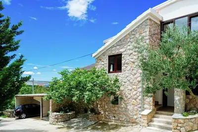 Image de Bel appartement à Starigrad avec jardin