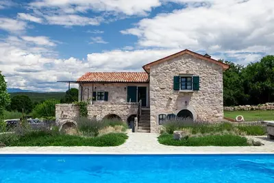 Image de Villa à Krk avec piscine et cuisine extérieure