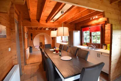 Image de Chalet moderne avec sauna et jacuzzi à Waimes