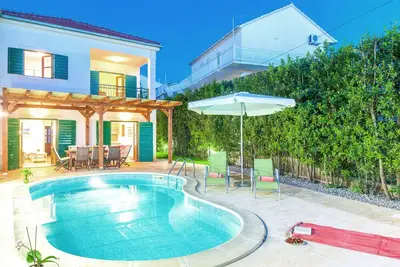 Image de Agréable villa avec piscine privée à Hvar