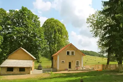 Image de Maison de vacances à Milire près d'une forêt