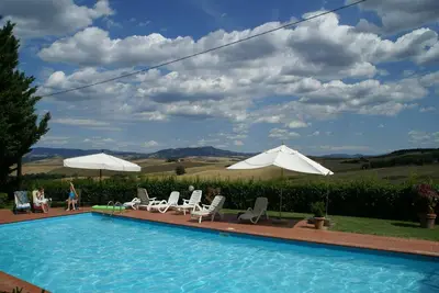 Image de Bel appartement avec piscine