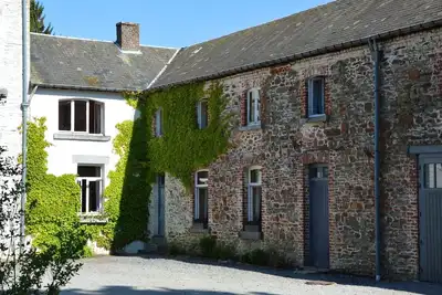 Image de Chגteau א Roumont avec Jardin