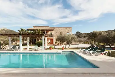 Image de Maison de campagne avec piscine privée