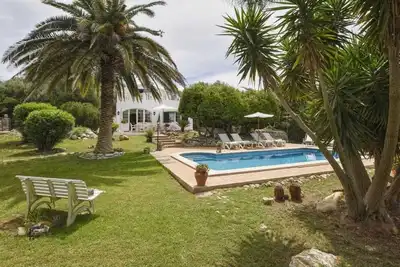 Image de Villa avec piscine, jardin et Wifi