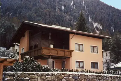 Image de Appartement près du domaine skiable à Sautents